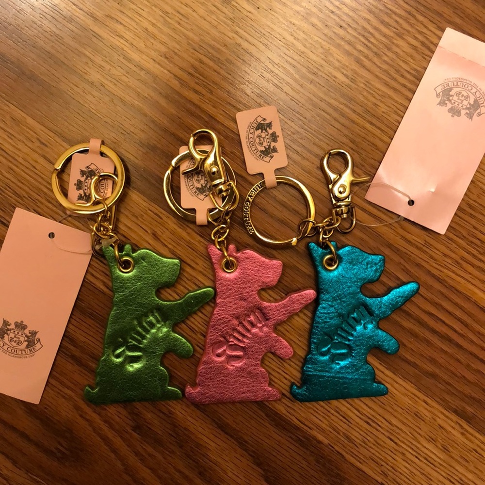 Juicy Couture Key Chain / Key Ring / Key Holder